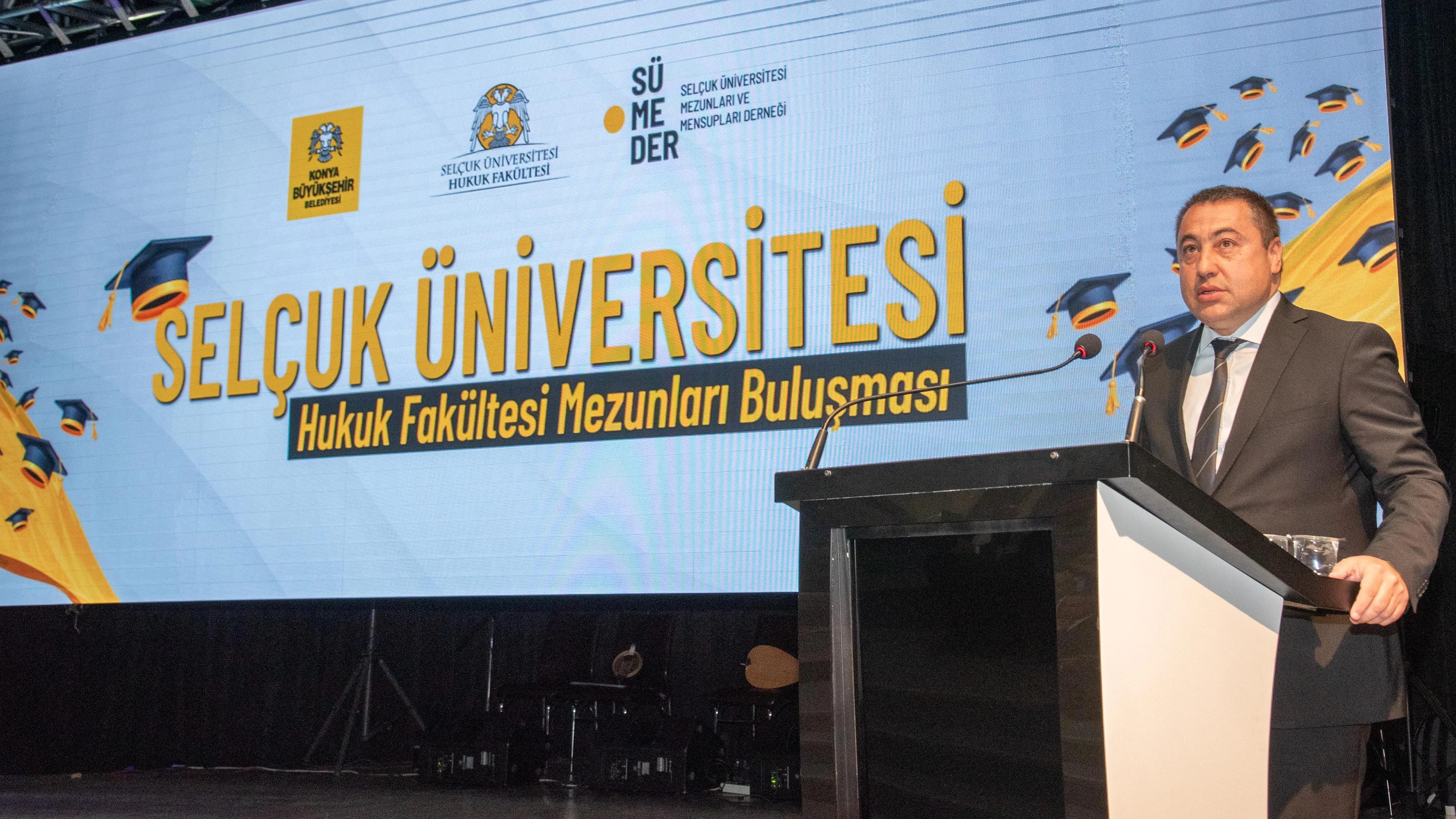 Selçuk Üniversitesi, Hukuk Fakültesi mezunlarını buluşturdu